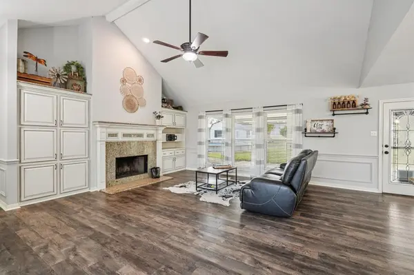 10072 Manor Way, Forney, TX 75126