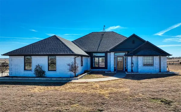 1010 Fm 85, Ennis, TX 75119