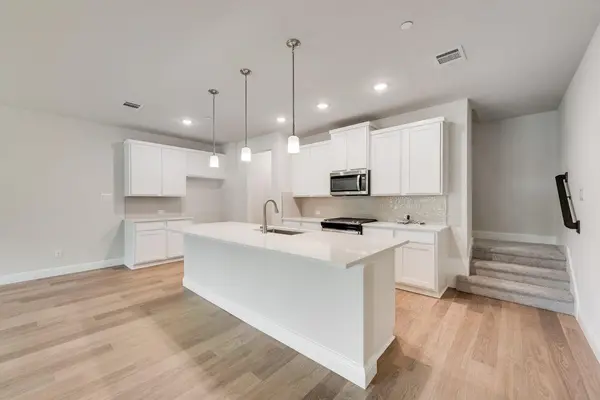 8330 Bayside Drive, Rowlett, TX 75088