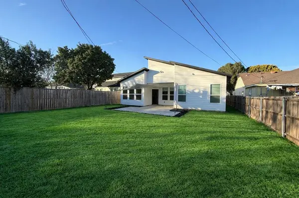 1210 Morrell Avenue, Dallas, TX 75203