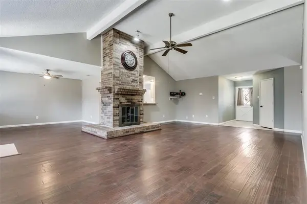 3209 Vintage Way, Bedford, TX 76021