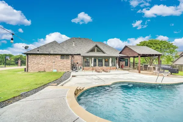 3052 Keri Lane, Midlothian, TX 76065