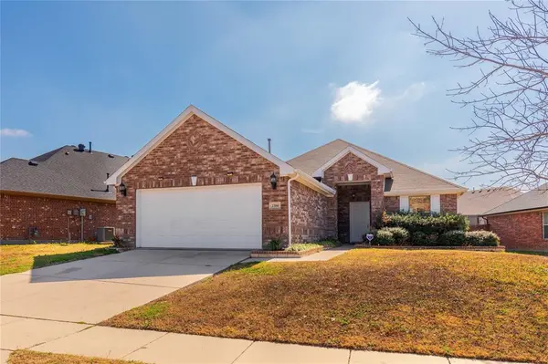 2300 Castle Creek Drive, Little Elm, TX 75068
