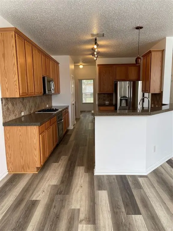 9701 Spring Drive, Frisco, TX 75035