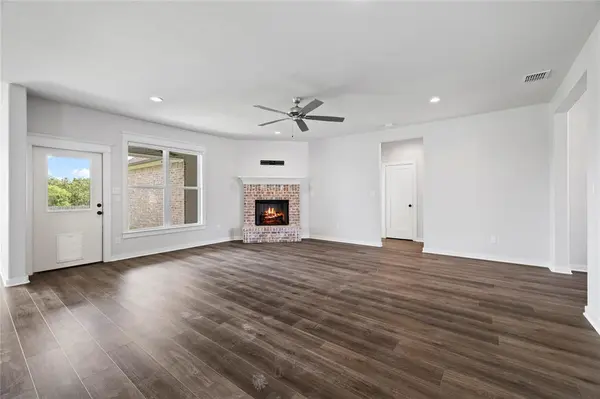 118 Sides Boulevard, Bullard, TX 75757