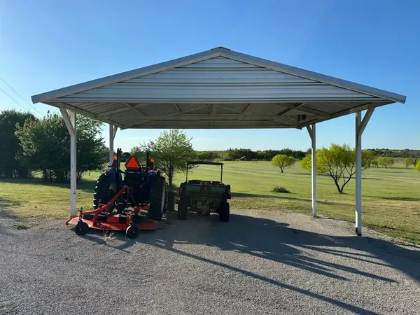 333 Lake Point, Comanche, TX 76442