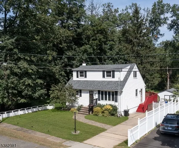14 New St, Middlesex Boro, NJ 08846