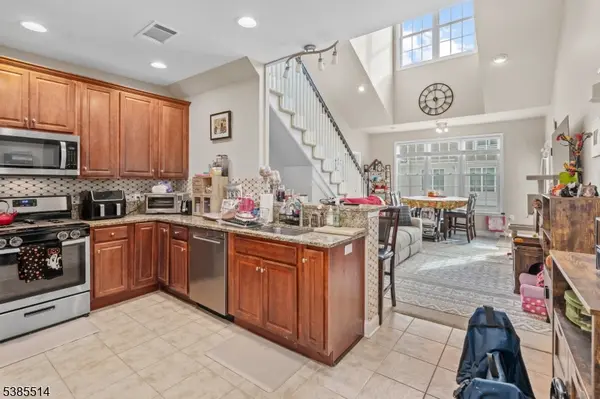 7409 Coventry Ct, Riverdale Boro, NJ 07457