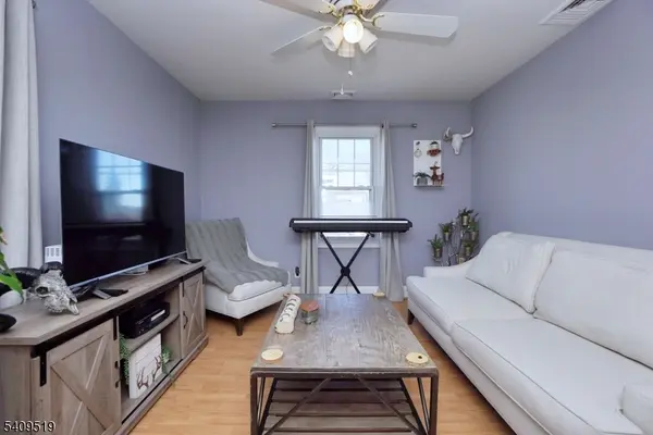 103 Orchard St #2, Summit City, NJ 07901