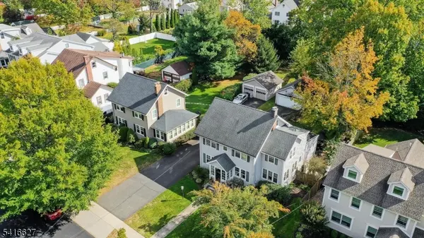 555 Shackamaxon Dr, Westfield Town, NJ 07090