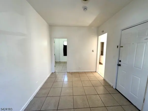 793 E 19Th St #1, Paterson City, NJ 07501