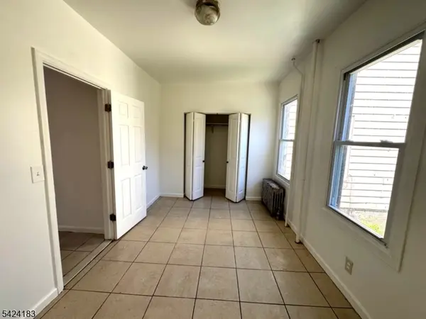 793 E 19Th St #1, Paterson City, NJ 07501