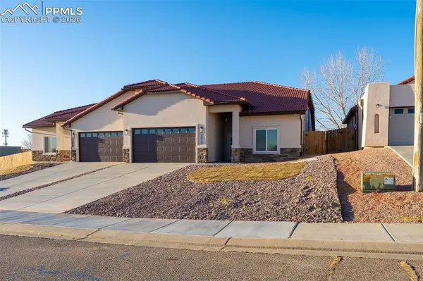 1318 Tierra Berienda, Pueblo, CO 81008
