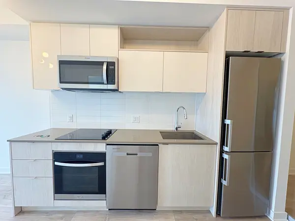 100 Dalhousie ST #1802, Toronto C08, ON M5B 0C7