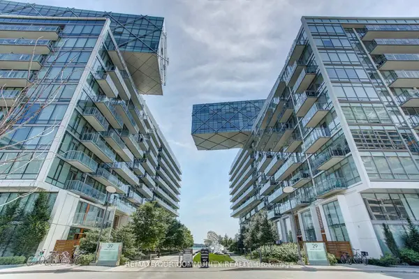 39 Queens Quay E #1109, Toronto C08, ON M5E 0A5