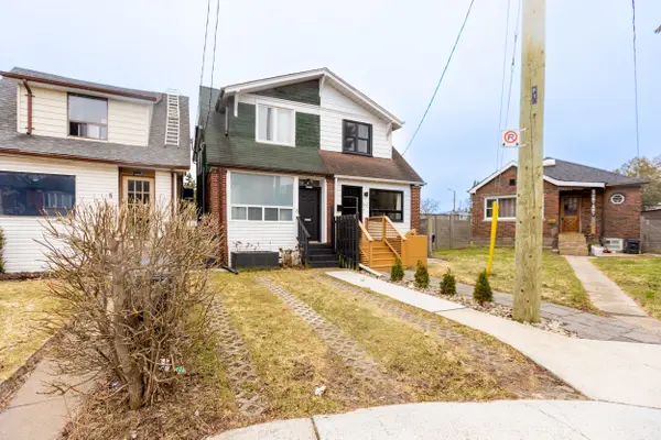 3 Denton AVE, Toronto E03, ON M4C 1T7