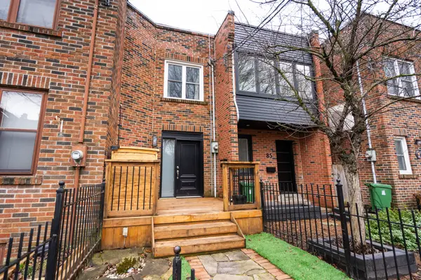 87 Norway AVE, Toronto E02, ON M4L 1R3