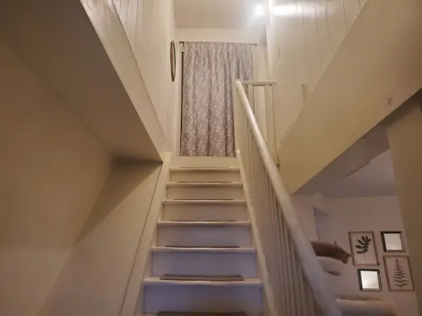 134 Simcoe ST S #2, Oshawa, ON L1H 4G9