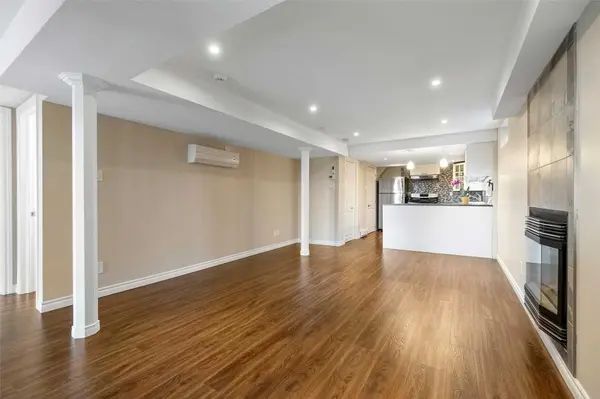 176 Foxtail RDG #(Basement), Newmarket, ON L3X 1Z2