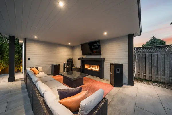 130 Fifth AVE, Vaughan, ON L4L 6Z4