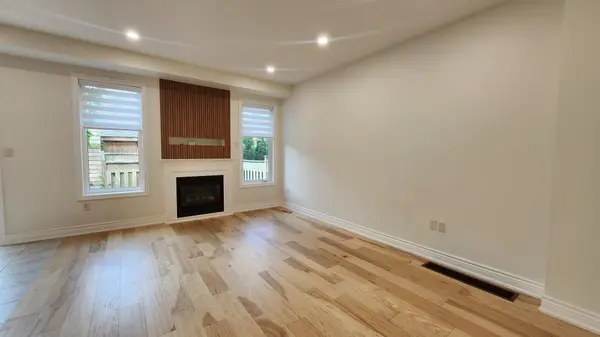 51 Waldron CRES #(Main), Richmond Hill, ON L4E 4A3