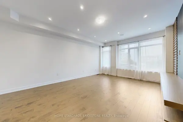 215 Salterton CIR, Vaughan, ON L6A 4Z2