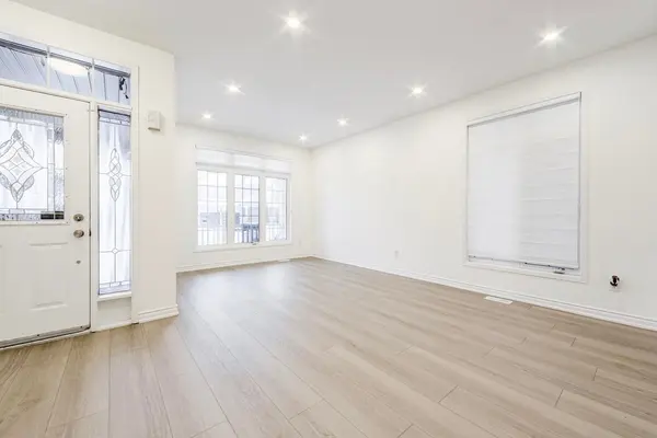 124 Alfred Paterson DR, Markham, ON L6E 1L5