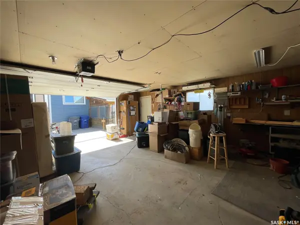 22 West ROAD, Kindersley, SK S0L 1S1