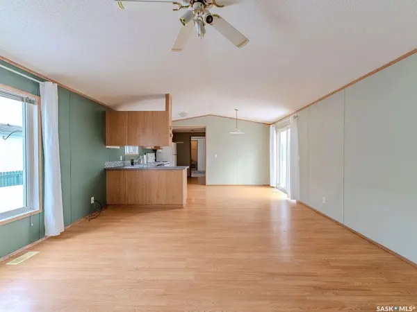 147 Cottonwood DRIVE, Blucher Rm No. 343, SK S7B 0A4