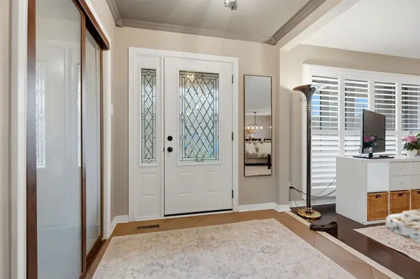 31 Chelvin DR, Halton Hills, ON L7G 4P8