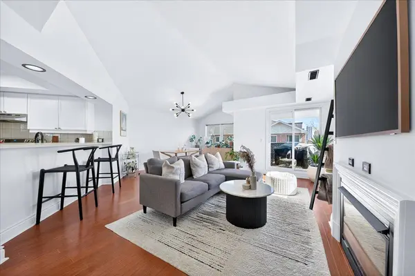 75 Bristol RD E #191, Mississauga, ON L4Z 3P2