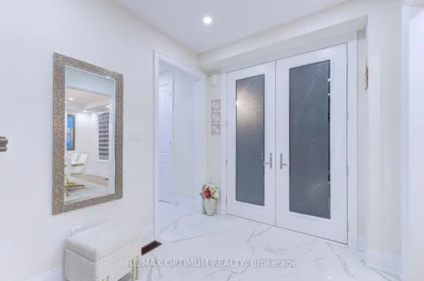 73 Dairymaid RD, Brampton, ON L6X 5R9