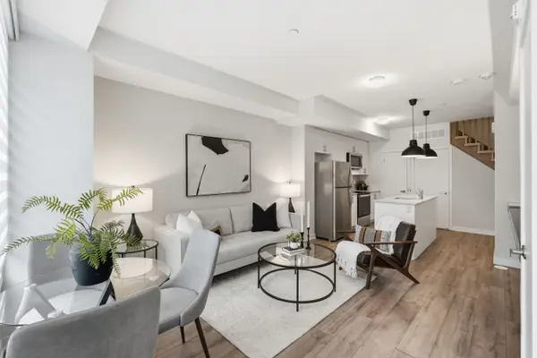 3425 Ridgeway DR #10, Mississauga, ON L5L 0B9