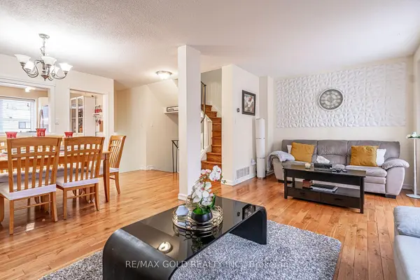 33 Guildford CRES #33, Brampton, ON L6S 3K2