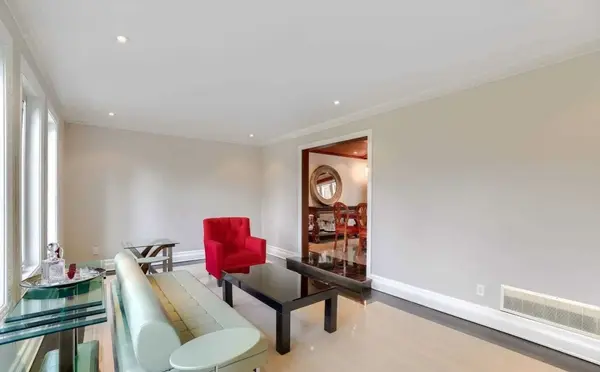 27 McCauley DR, Caledon, ON L7E 0B6