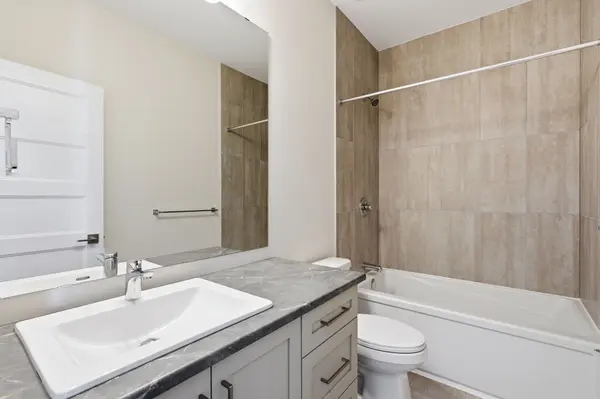 18 Hughes CIR, Casselman, ON K0A 1M0