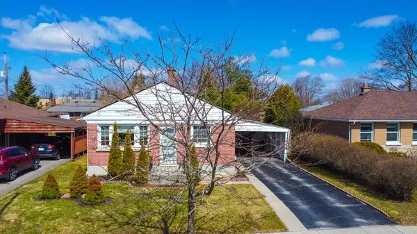 734 Crawford PL, Peterborough, ON K9J 3X3