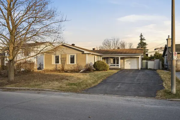 1294 Fernwood DR,  Hunt Club - South Keys And Area,  ON K1V 7J9