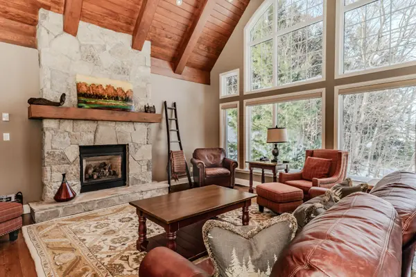 3876 Muskoka Rd 118 HWY W #Water's Edge W1, Muskoka Lakes, ON P0B 1J0