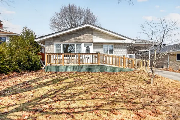 1879 Sharel DR, Alta Vista And Area, ON K1H 6W3