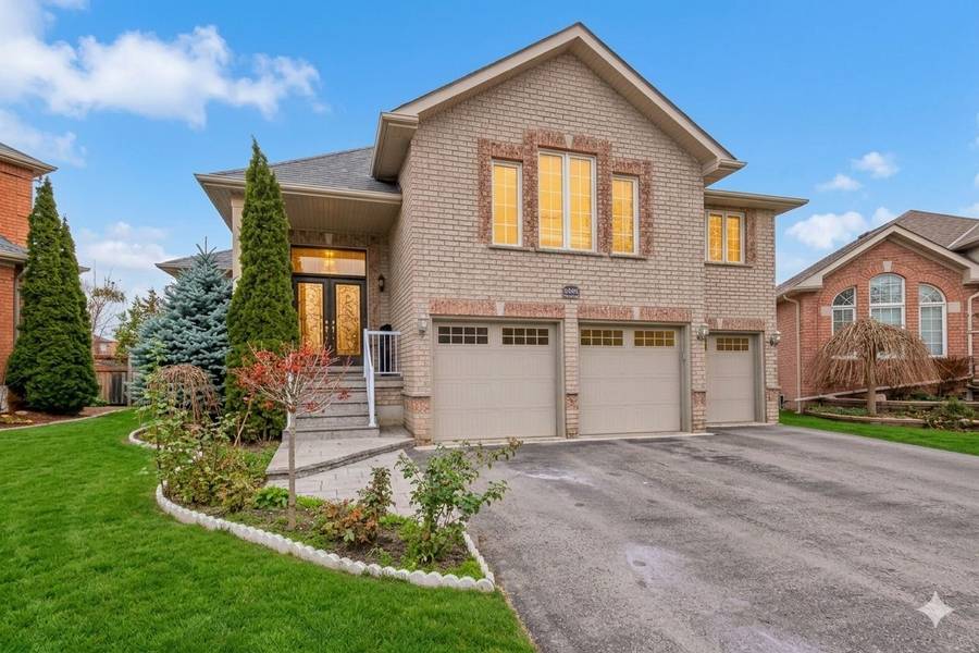 2074 Cynthia CT, Innisfil, ON L9S 4Z1