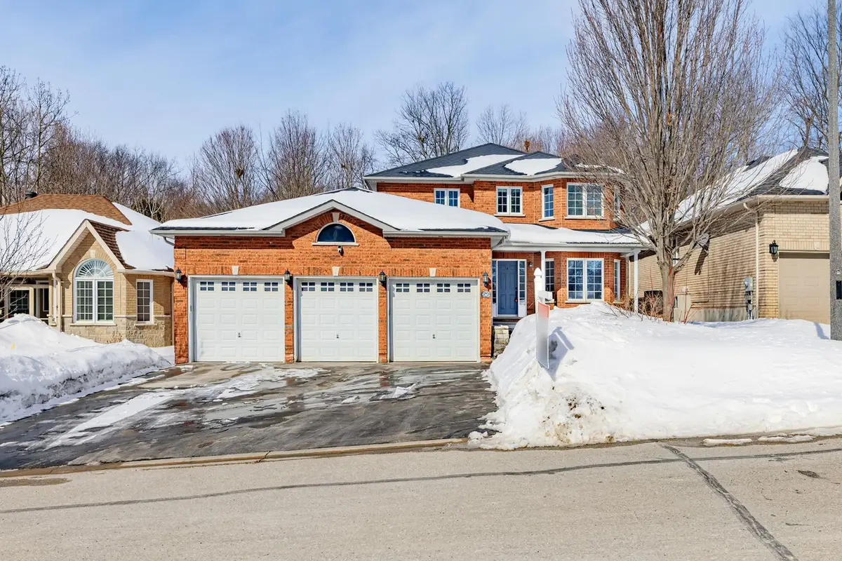 96 Ferncroft DR, Georgina, ON L4P 4G7