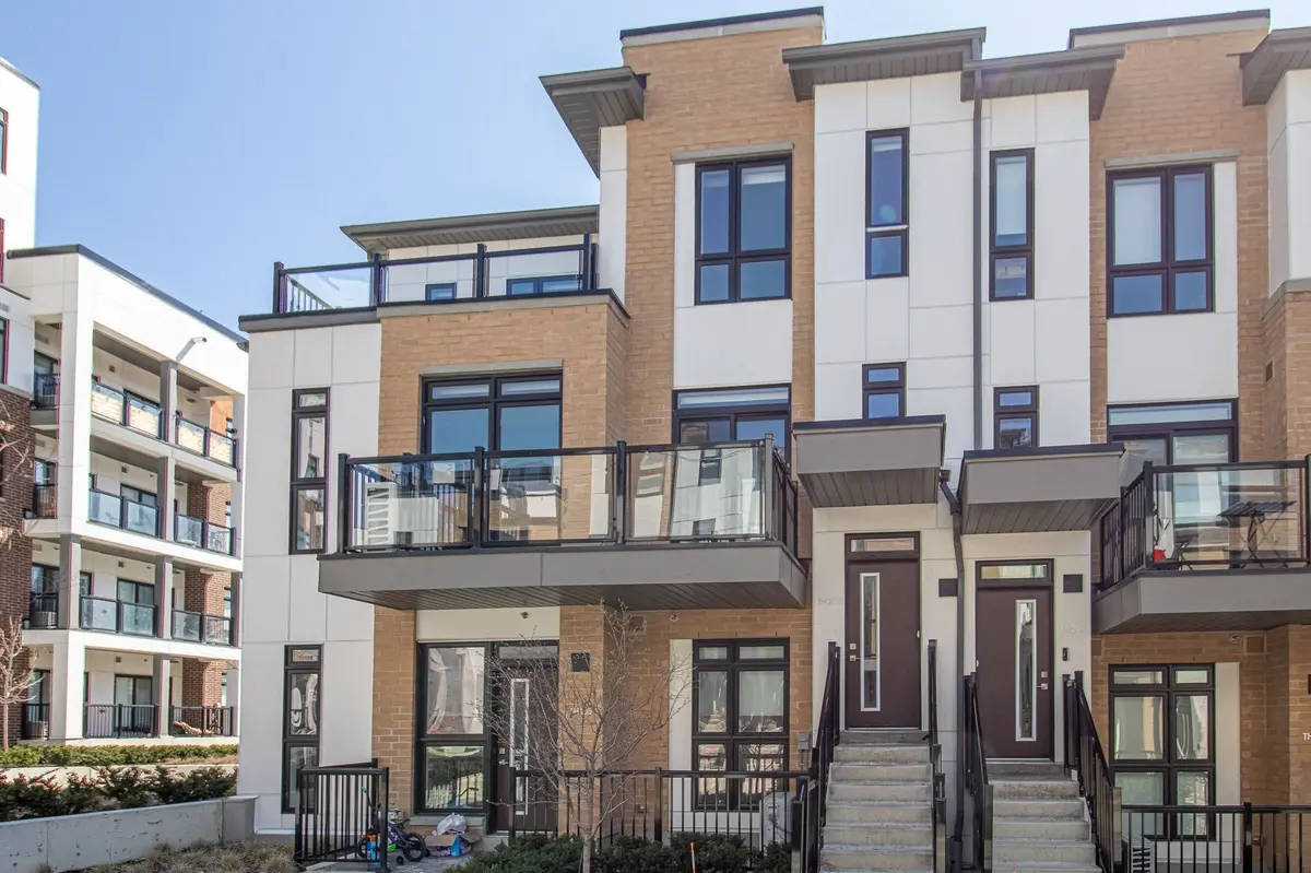 155 Canon Jackson DR ##205, Toronto W04, ON M6M 0E1