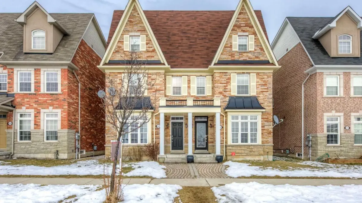 5435 Festival DR, Mississauga, ON L5M 0G6