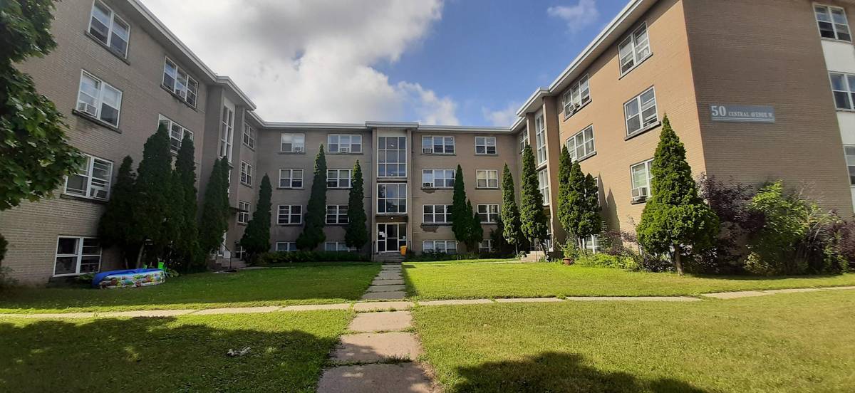 50 Central AVE W, Brockville, ON K6V 4N7