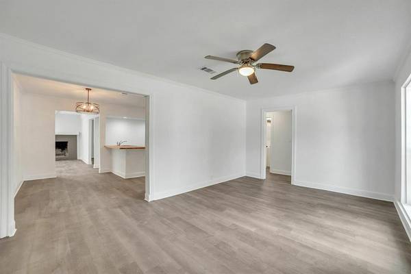 805 20th Street SE, Paris, TX 75460