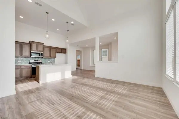 1014 Lovely Day Drive, Lavon, TX 75166