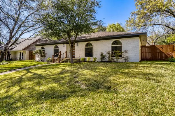 13123 Roaring Springs Lane, Dallas, TX 75240