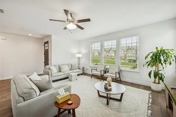 6832 Henry Drive, North Richland Hills, TX 76180