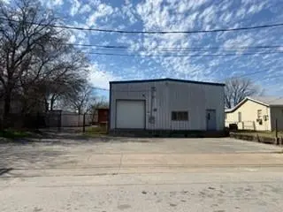 2101 Delante Street, Haltom City, TX 76117